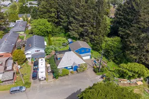 1127 S Pine St, Newport, OR 97365 - Photo 3