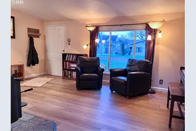 240 W Jefferson St, Carlton, OR 97111 - Photo 5