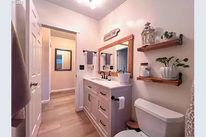 240 W Jefferson St, Carlton, OR 97111 - Photo 17