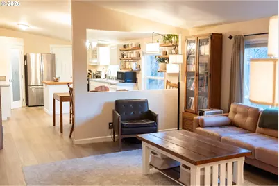 240 W Jefferson St, Carlton, OR 97111 - Photo 7