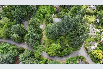 Sw 16th Dr, Portland, OR 97219 - Photo 1
