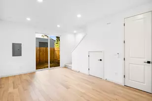 7452 SE Tolman St, Portland, OR 97213 - Photo 5