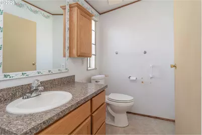 190 Twin Oaks Loop, Winston, OR 97496 - Photo 11