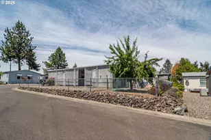 190 Twin Oaks Loop, Winston, OR 97496 - Photo 29