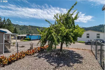190 Twin Oaks Loop, Winston, OR 97496 - Photo 23