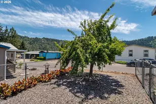 190 Twin Oaks Loop, Winston, OR 97496 - Photo 23