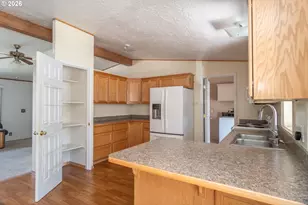 190 Twin Oaks Loop, Winston, OR 97496 - Photo 7