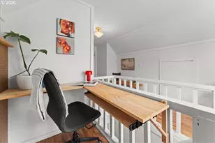 7916 N Emerald Ave, Portland, OR 97217 - Photo 13