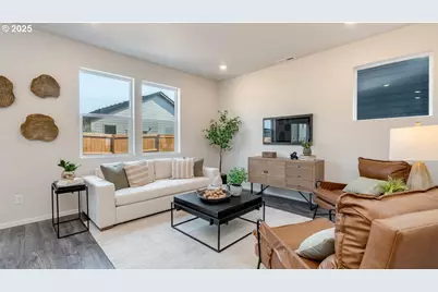 2915 U St, Springfield, OR 97477 - Photo 9