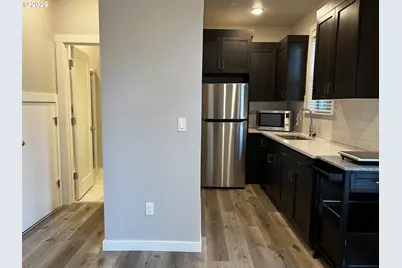 3971 Village Center Dr SE, Salem, OR 97302 - Photo 11