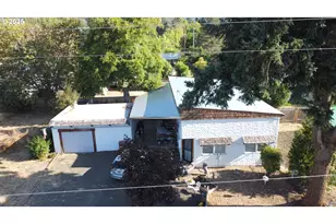 867 NE Johnson St, Myrtle Creek, OR 97457 - Photo 3