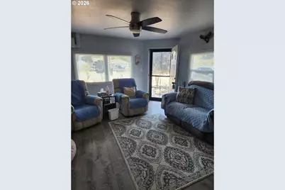 867 NE Johnson St, Myrtle Creek, OR 97457 - Photo 17