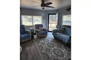 867 NE Johnson St, Myrtle Creek, OR 97457 - Photo 17