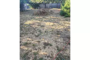 867 NE Johnson St, Myrtle Creek, OR 97457 - Photo 15