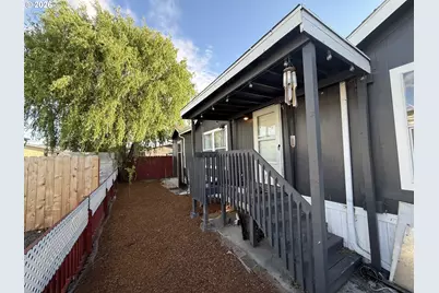 134 NW Anne Ave, Winston, OR 97496 - Photo 3