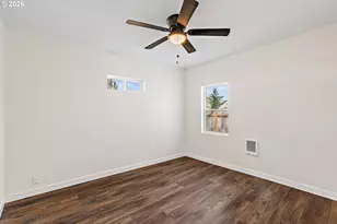 7118 SE Nehalem St, Portland, OR 97206 - Photo 11