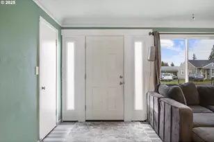 1038 3rd Ave, Sweet Home, OR 97386 - Photo 9