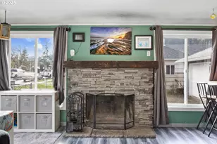 1038 3rd Ave, Sweet Home, OR 97386 - Photo 15