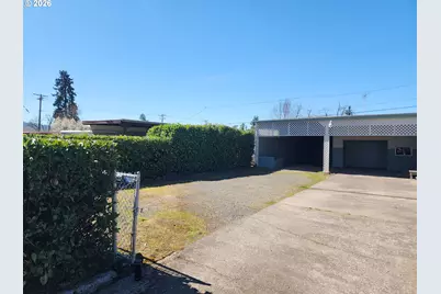 672 51st St, Springfield, OR 97478 - Photo 41