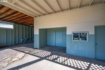 672 51st St, Springfield, OR 97478 - Photo 21