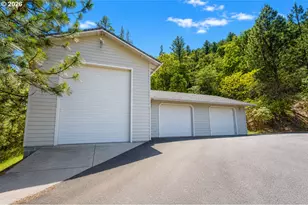 182 Eagle View Dr, Grants Pass, OR 97527 - Photo 33