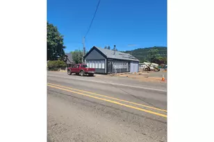 434 S Cedar St, Drain, OR 97435 - Photo 3