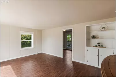 3270 Pine St, Longview, WA 98632 - Photo 5