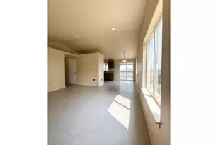 402 SE Carmen Way, Madras, OR 97741 - Photo 3