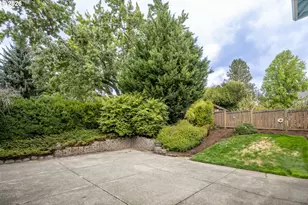 8516 SW 61st Ave, Portland, OR 97219 - Photo 39