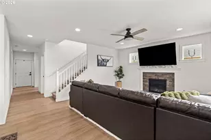 2098 S 60th St, Springfield, OR 97478 - Photo 11
