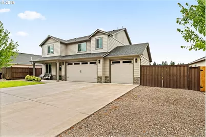 2098 S 60th St, Springfield, OR 97478 - Photo 3