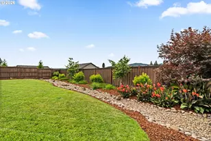 2098 S 60th St, Springfield, OR 97478 - Photo 43