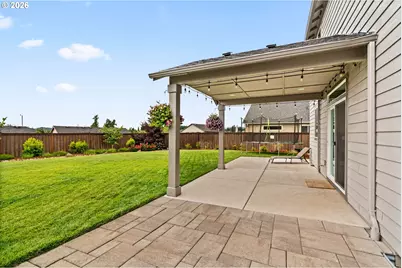 2098 S 60th St, Springfield, OR 97478 - Photo 39