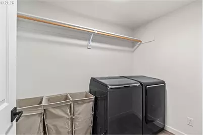 2098 S 60th St, Springfield, OR 97478 - Photo 27