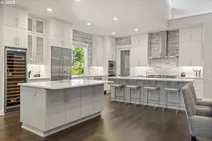 13197 Thoma Rd, Lake Oswego, OR 97034 - Photo 5