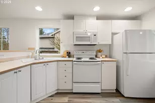 14341 SW Barrows Rd, Beaverton, OR 97007 - Photo 11