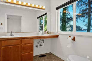 85675 Glenada Rd, Florence, OR 97439 - Photo 23