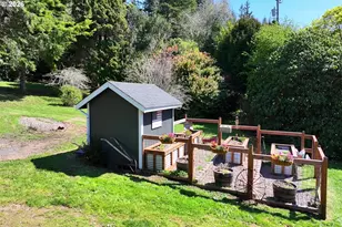 85675 Glenada Rd, Florence, OR 97439 - Photo 45