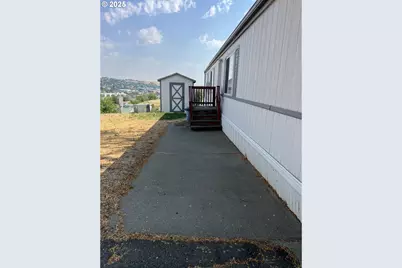 2801 SW Houtama Rd, Pendleton, OR 97801 - Photo 11