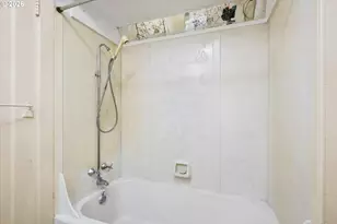 663 Van Buren St, Eugene, OR 97402 - Photo 9