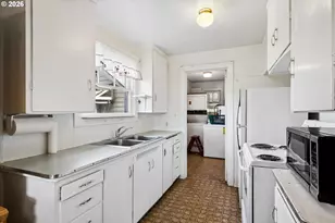 663 Van Buren St, Eugene, OR 97402 - Photo 7