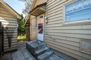 663 Van Buren St, Eugene, OR 97402 - Photo 13