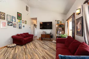 15990 SW Culver Hwy, Culver, OR 97734 - Photo 9