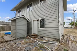 340 N 7th St, Harrisburg, OR 97446 - Photo 29