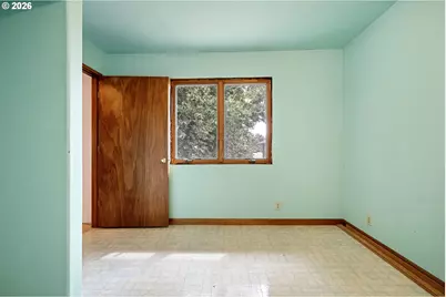 340 N 7th St, Harrisburg, OR 97446 - Photo 21