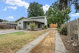 340 N 7th St, Harrisburg, OR 97446 - Photo 1