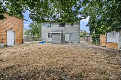 340 N 7th St, Harrisburg, OR 97446 - Photo 27