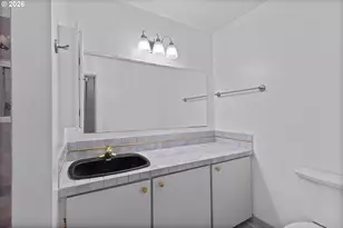 860 SW 10th St, Lincoln City, OR 97367 - Photo 21