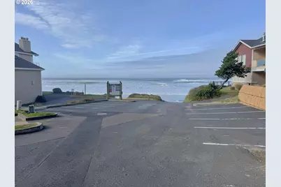 860 SW 10th St, Lincoln City, OR 97367 - Photo 39