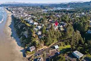 860 SW 10th St, Lincoln City, OR 97367 - Photo 45